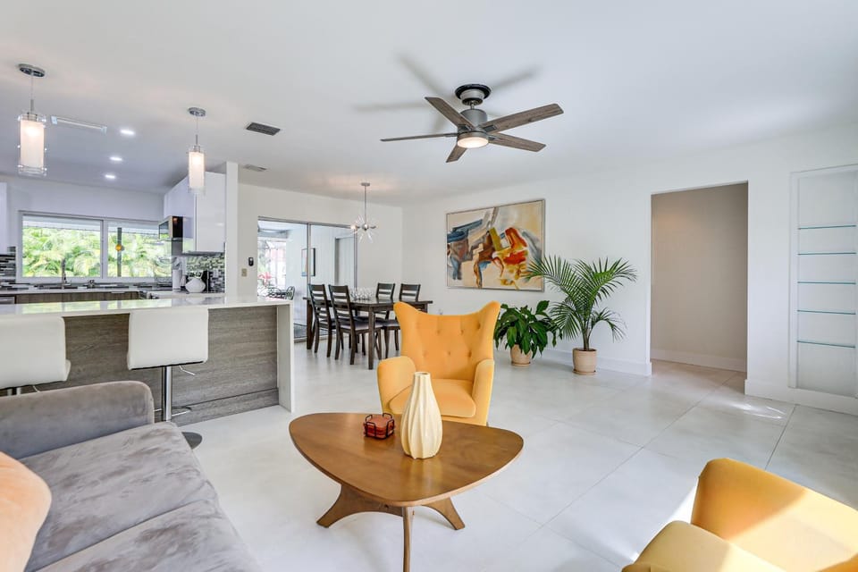 Sarasota Home w/ Private Pool ~ 10 Mi to Beach! House in Florida