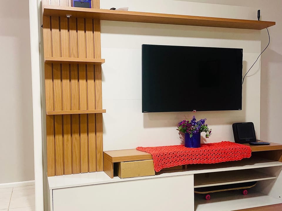 Communal lounge/ TV room, Communal lounge/ TV room, TV and multimedia, Decorative detail, Evening entertainment, Entertainment, furniture, internet