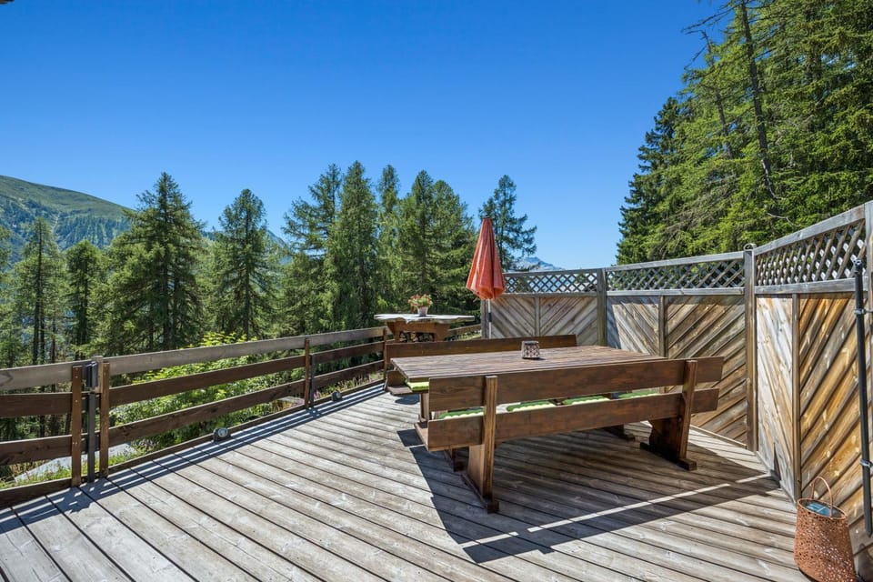 Chalet Siesta OG Apartment in Canton of Valais