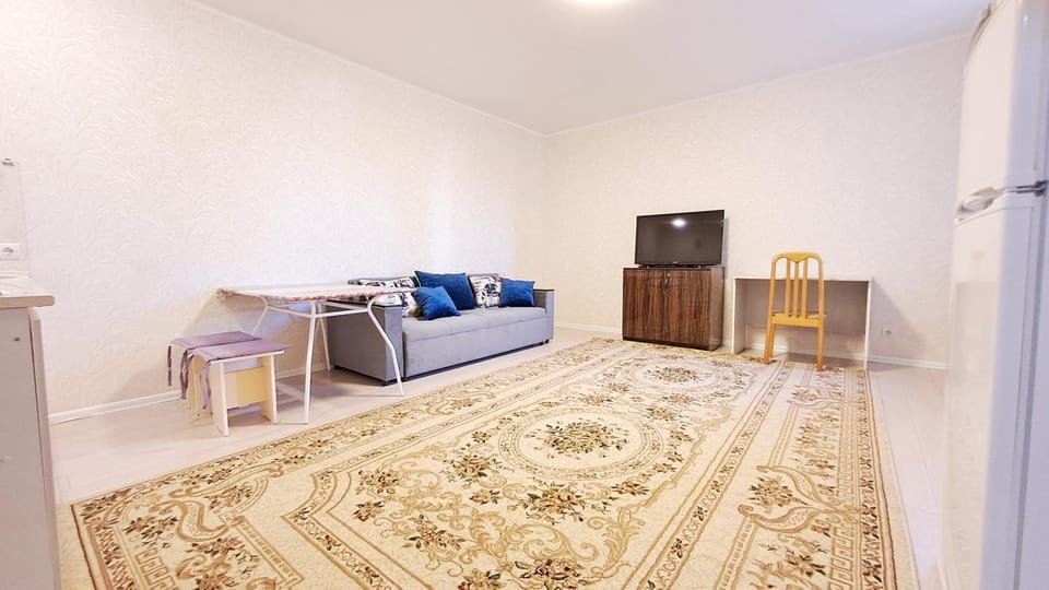 Communal lounge/ TV room, TV and multimedia, Living room, Photo of the whole room, Seating area