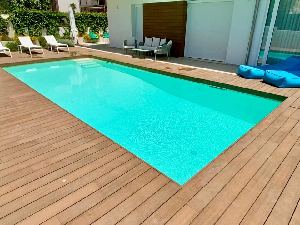 Patio, Day, Pool view, Swimming pool, sunbed