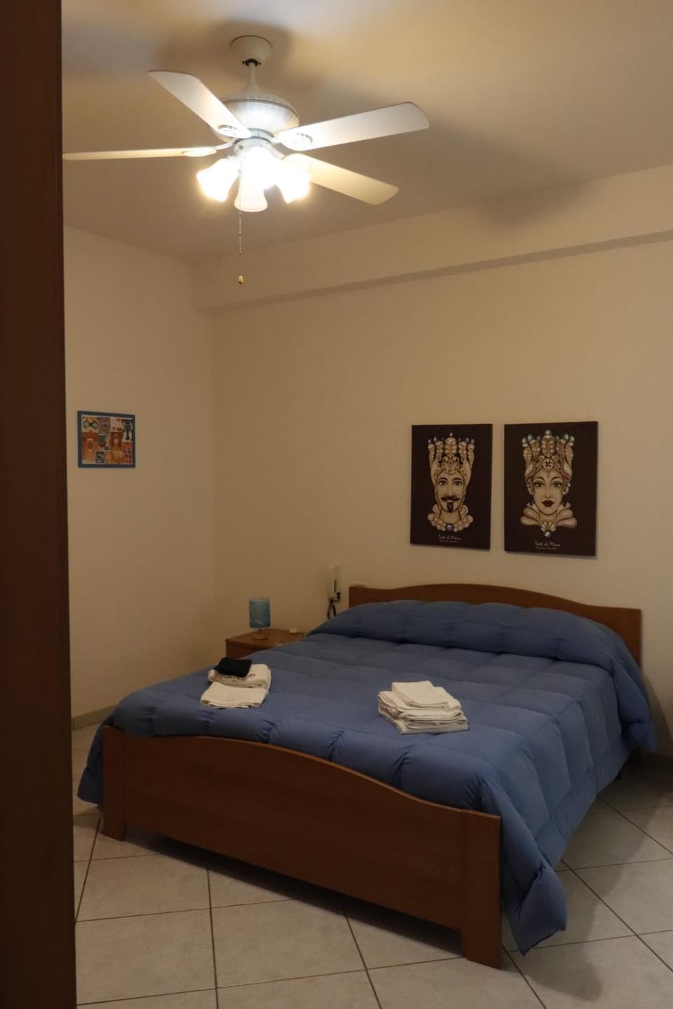 Bedroom, furniture