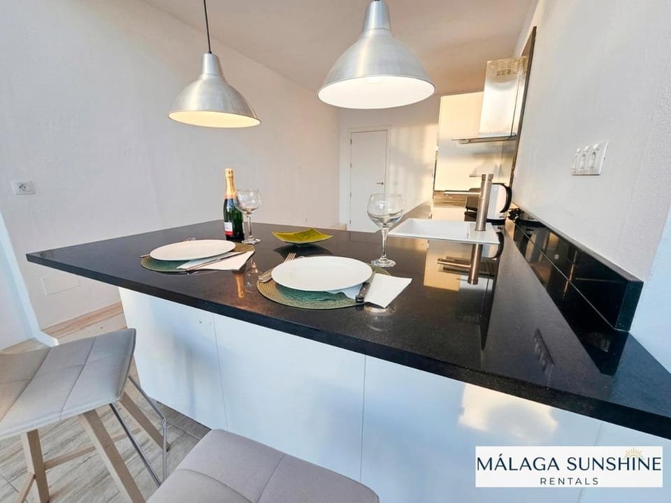 Malaga Sunshine Rentals - Semi-detatched Villa Buenavista - El Higuerón House in Costa del Sol