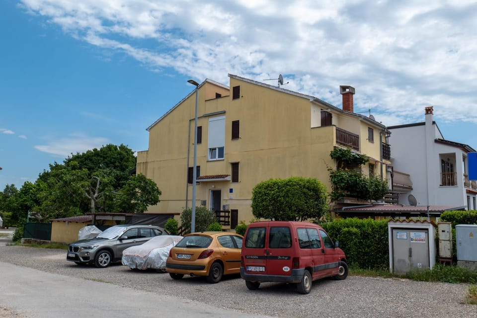Property building, Parking