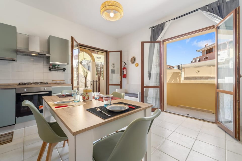 Living room, kitchen