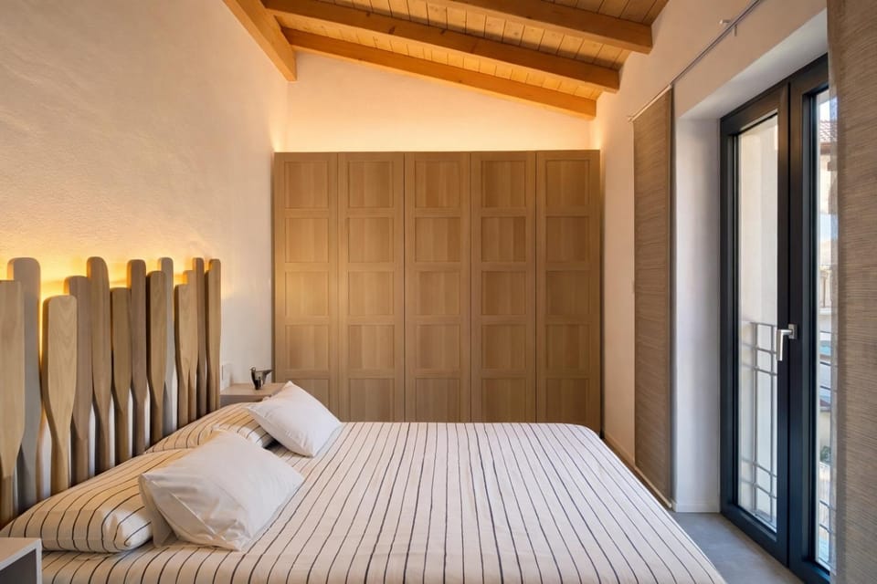 Bed, Photo of the whole room, Bedroom, wardrobe