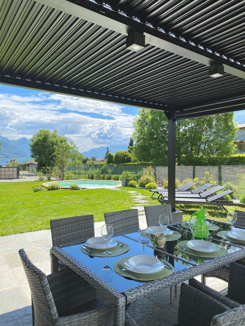 Patio, Spring, Day, Natural landscape, Garden, Balcony/Terrace, Dining area, Garden view