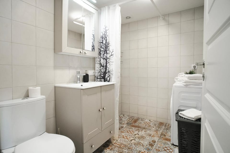 Shower, Bathroom, washing machine