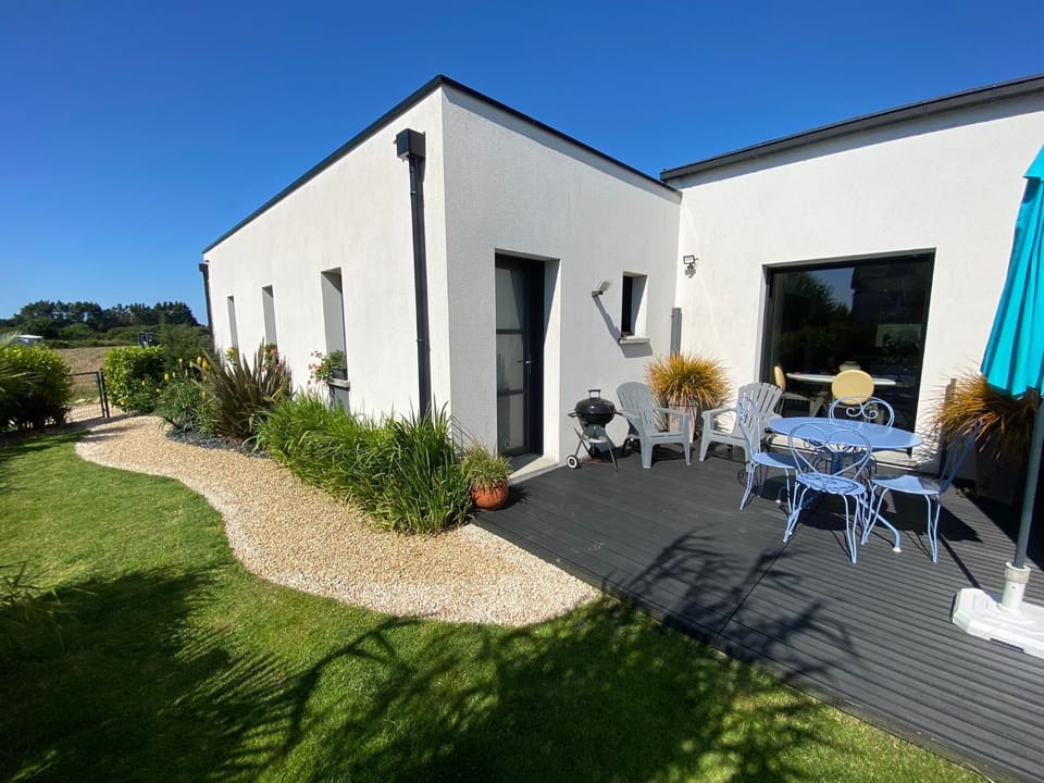 Logement entier tout confort dans maison neuve House in Locquirec