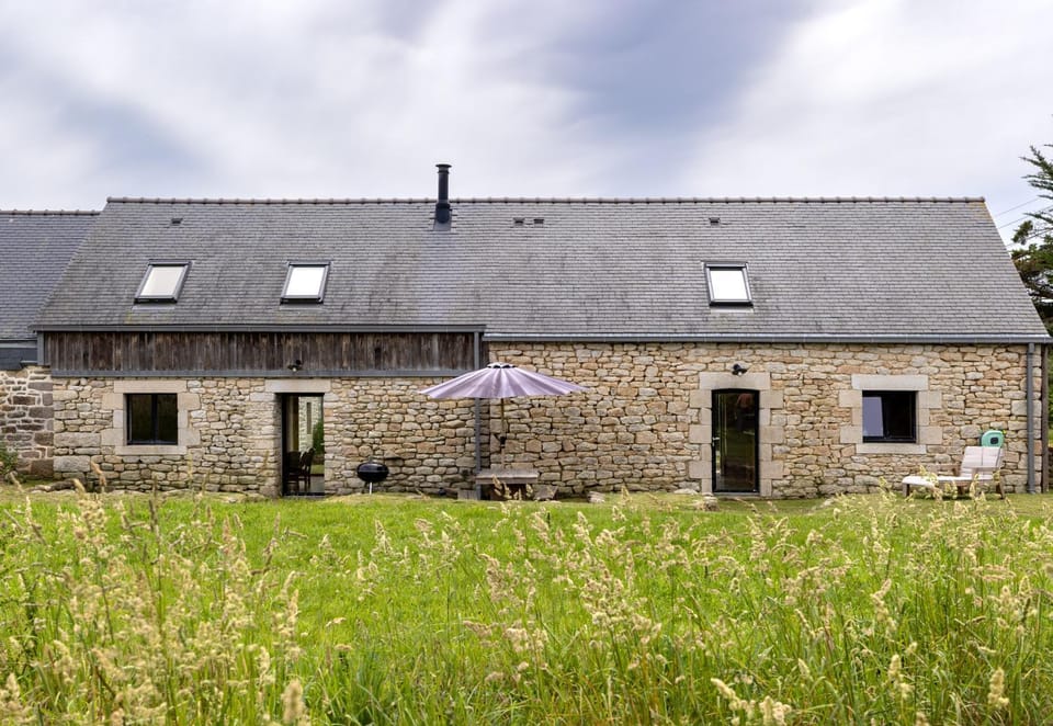 Property building, Patio, Garden, Garden view