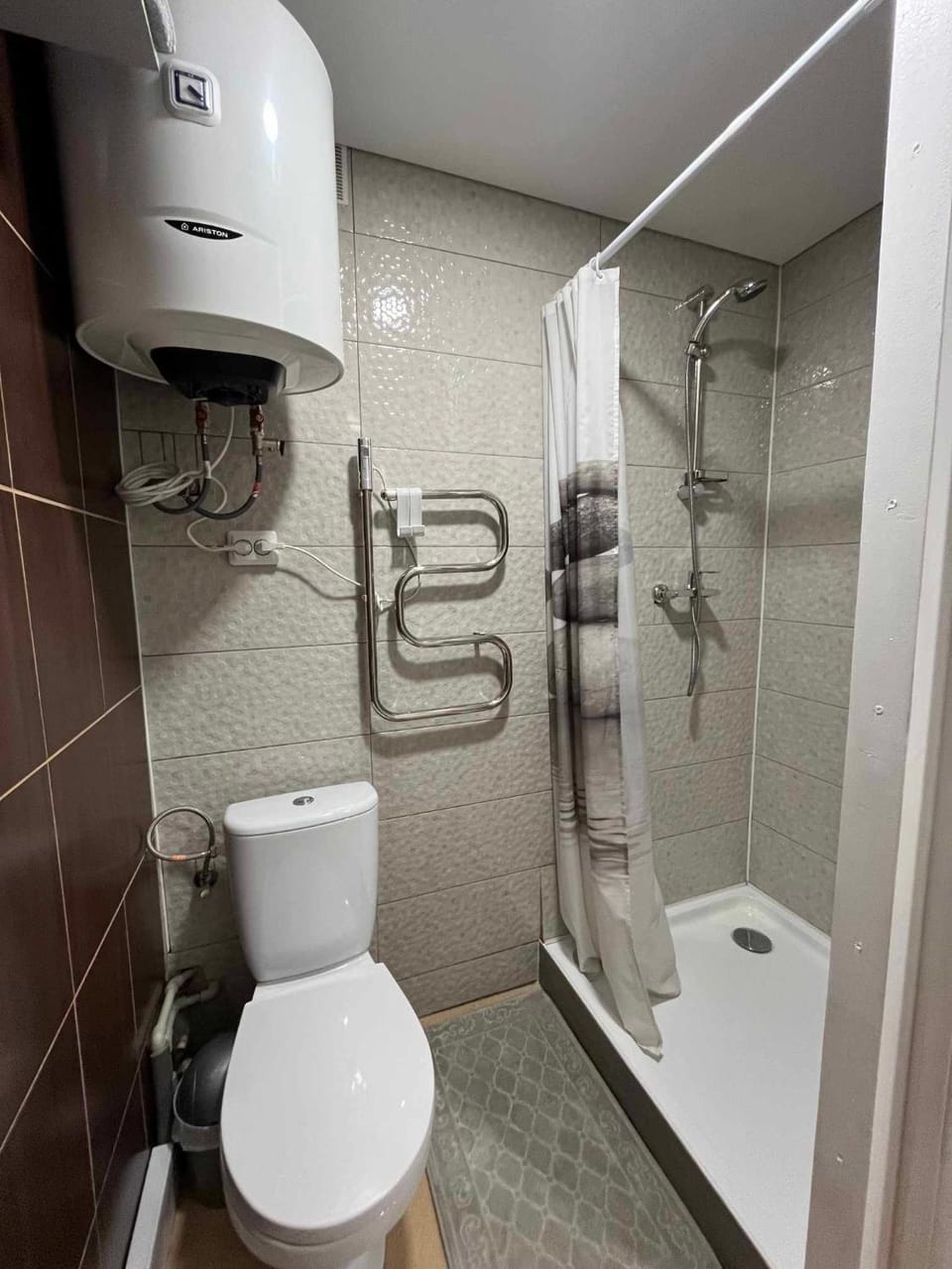 Shower, Toilet, Bathroom
