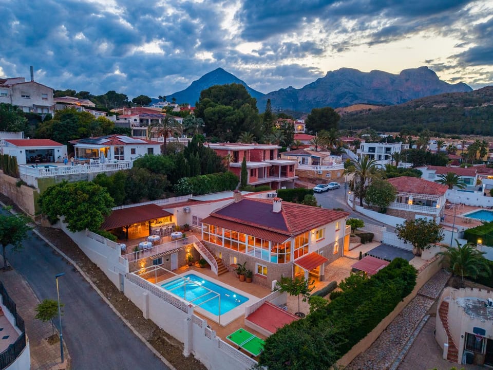 Property building, Bird's eye view, Sunset