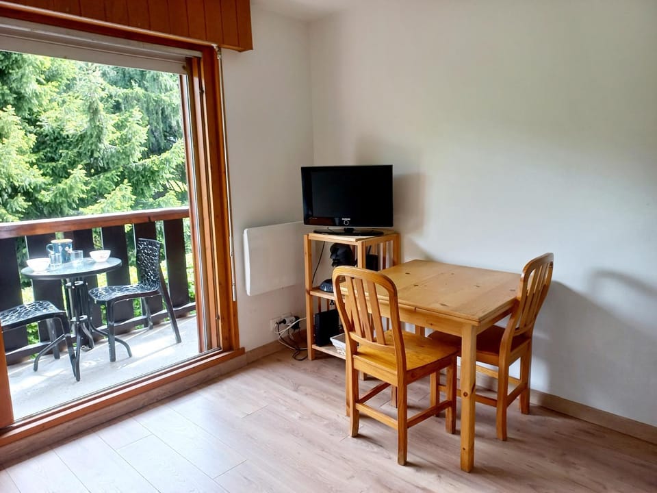 Balcony/Terrace, Dining area, Garden view, Mountain view, Meals, internet