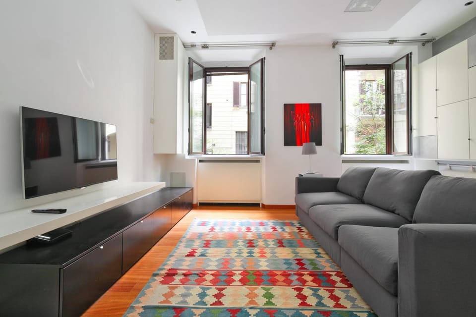 TV and multimedia, Living room, Garden view