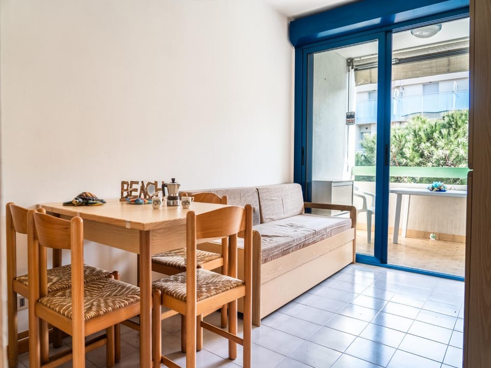 Communal lounge/ TV room, Dining area, Bedroom