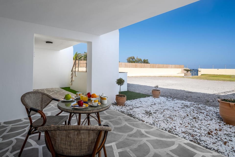 Patio, Day, View (from property/room), Seating area, Dining area