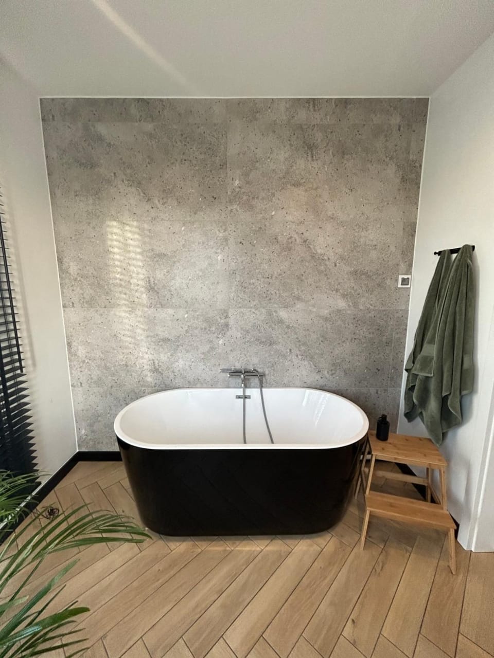 Bathroom, Bath