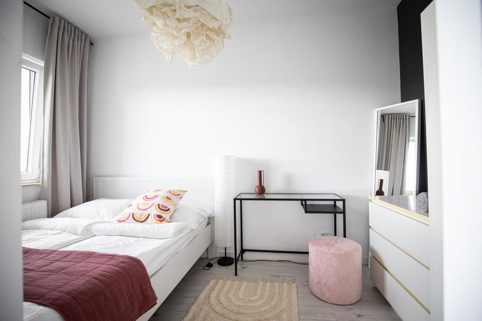 Bed, Bedroom, wardrobe