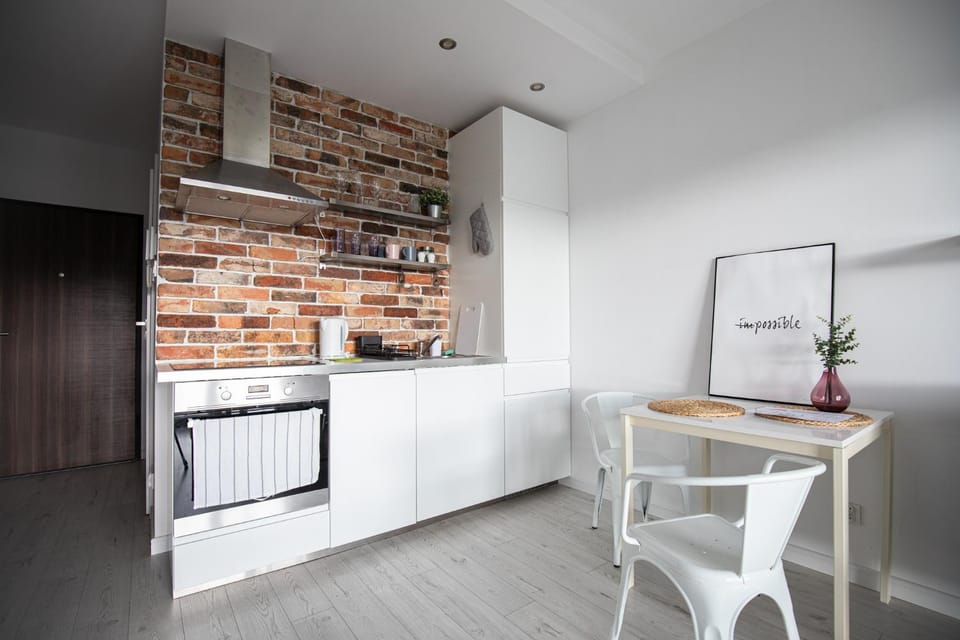 Kitchen or kitchenette, Dining area, Food