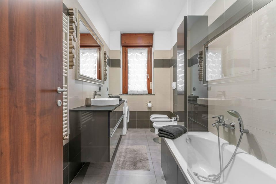 IEO-HUMANITAS Free Parking Apartment Apartment in Lombardy