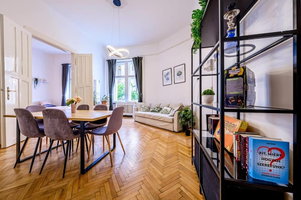 Sunny Apartment on the Buda side Apartment in Budapest