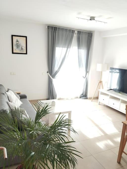 TV and multimedia, Living room, Photo of the whole room