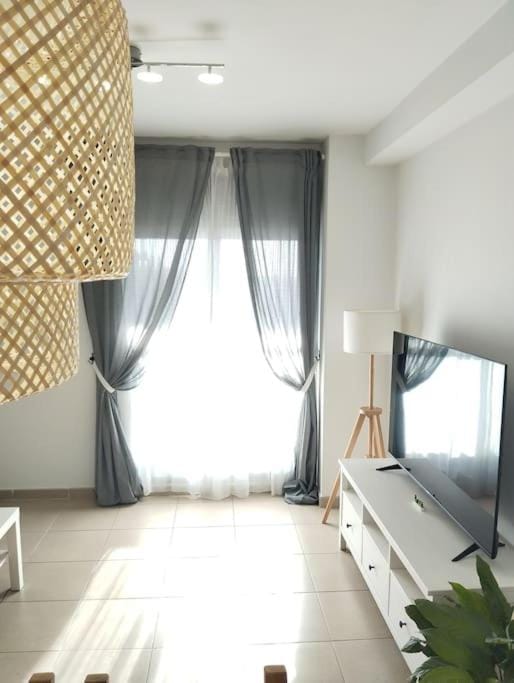 Communal lounge/ TV room, Bed, TV and multimedia, Photo of the whole room