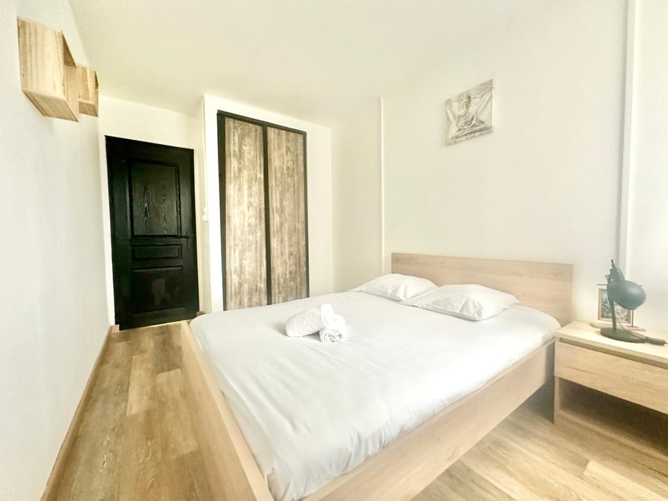 Le Monochrome, adapté aux familles avec parking Apartment in Limoges