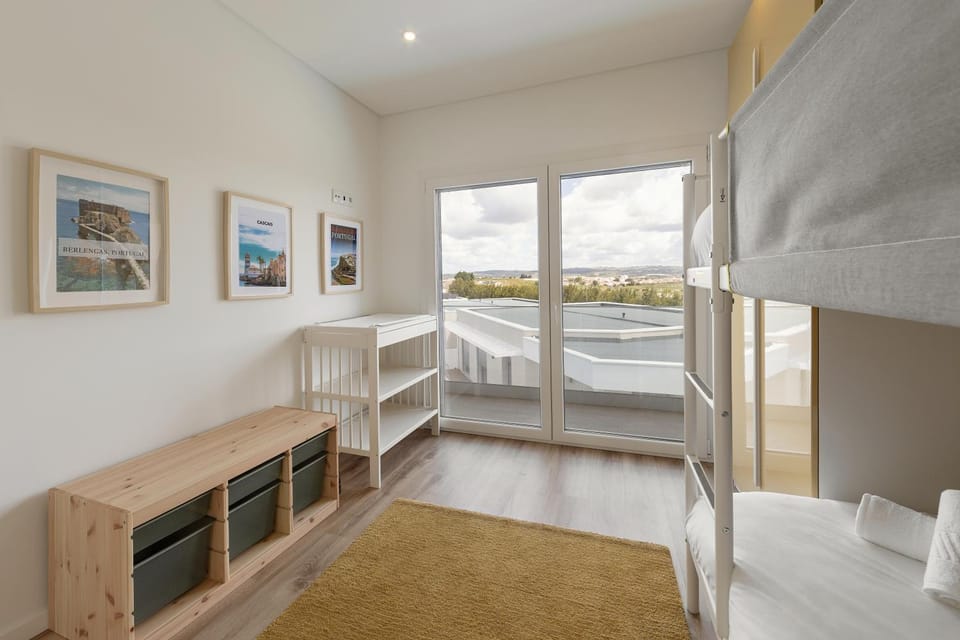 3BR Oasis With Pool by LovelyStay House in Lisbon District