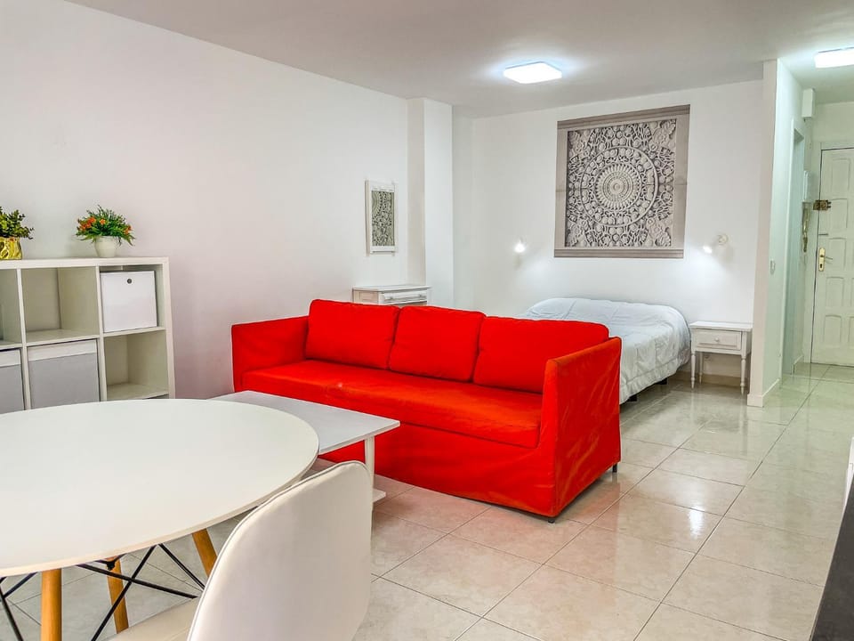 Bed, Living room, Photo of the whole room