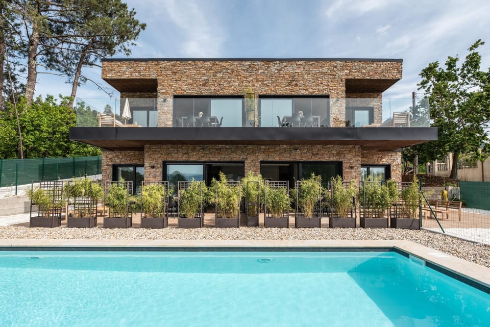 Property building, Garden, Garden view, Swimming pool