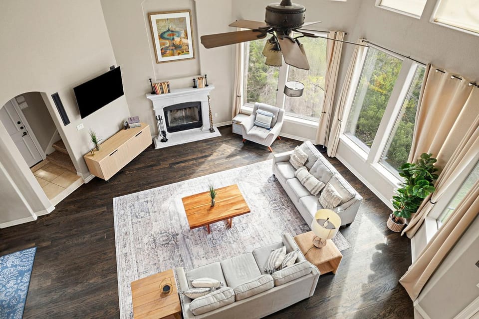 Living room, Seating area