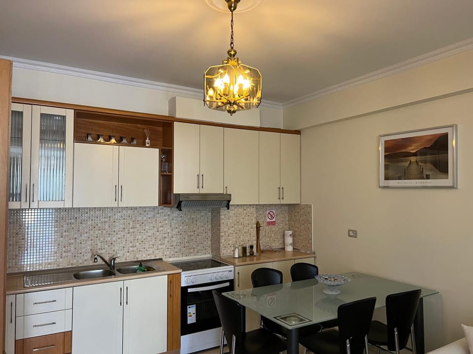 Andi Seaview Apartments Apartment in Vlorë