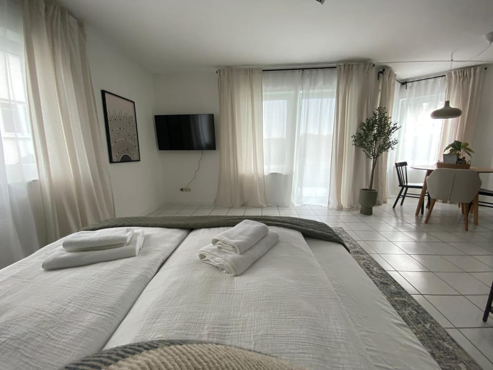 TV and multimedia, Bedroom