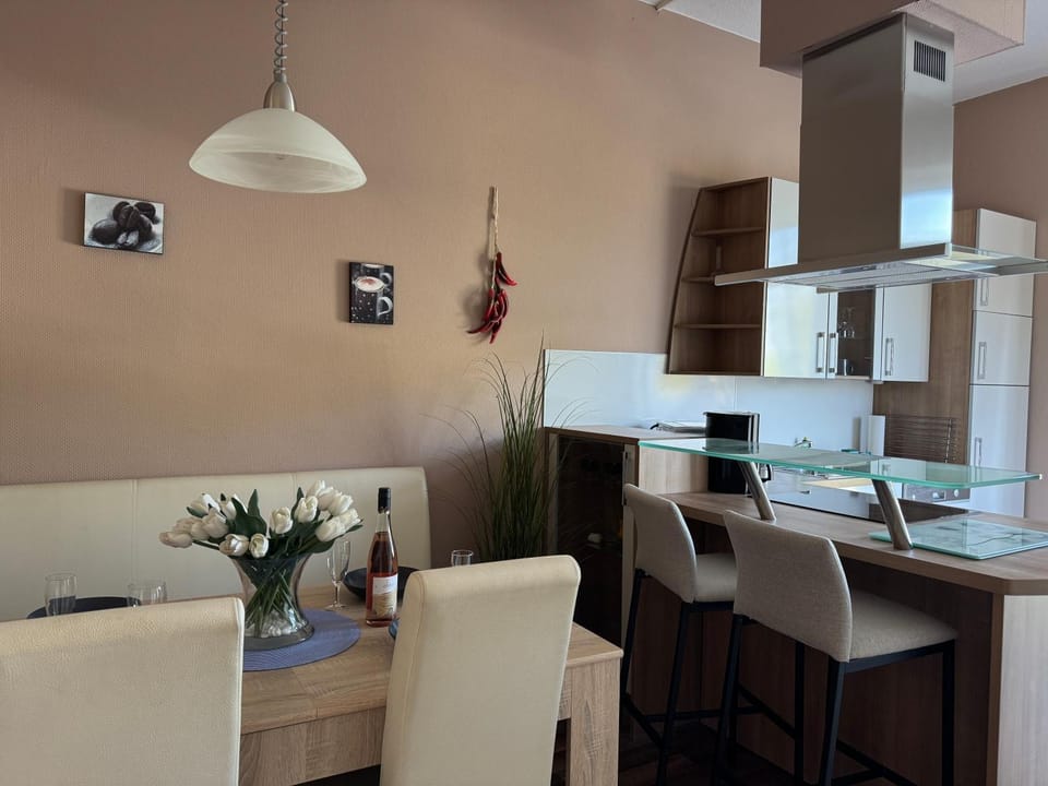 Ferienwohnungen Briesenick-Radde Fewo Strandrose Tossens Apartment in Butjadingen