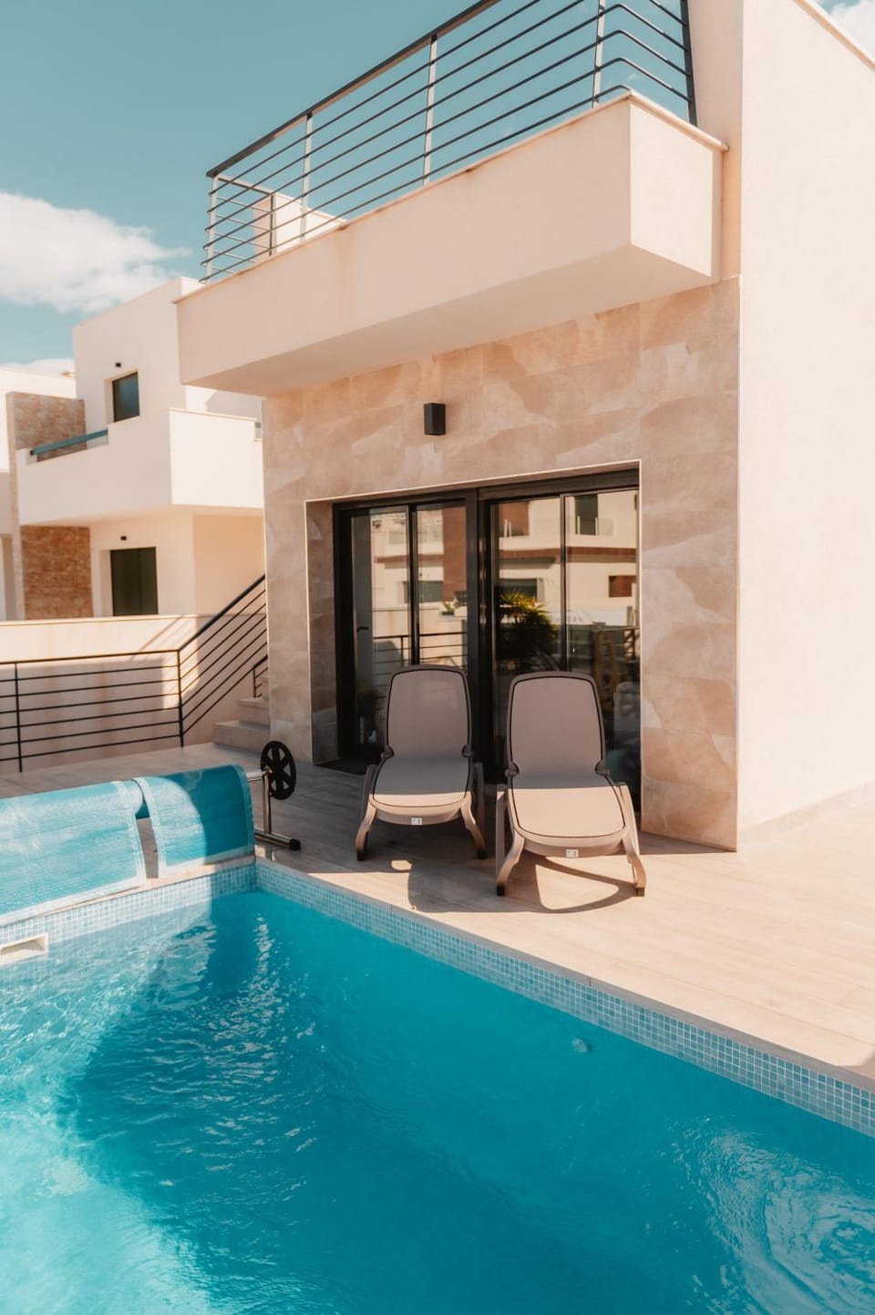 Facade/entrance, Pool view, Swimming pool, sunbed