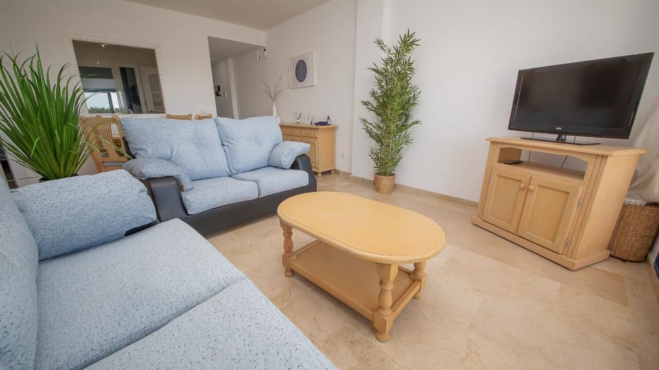 Duquesa Suites 305 Apartment in Costa del Sol