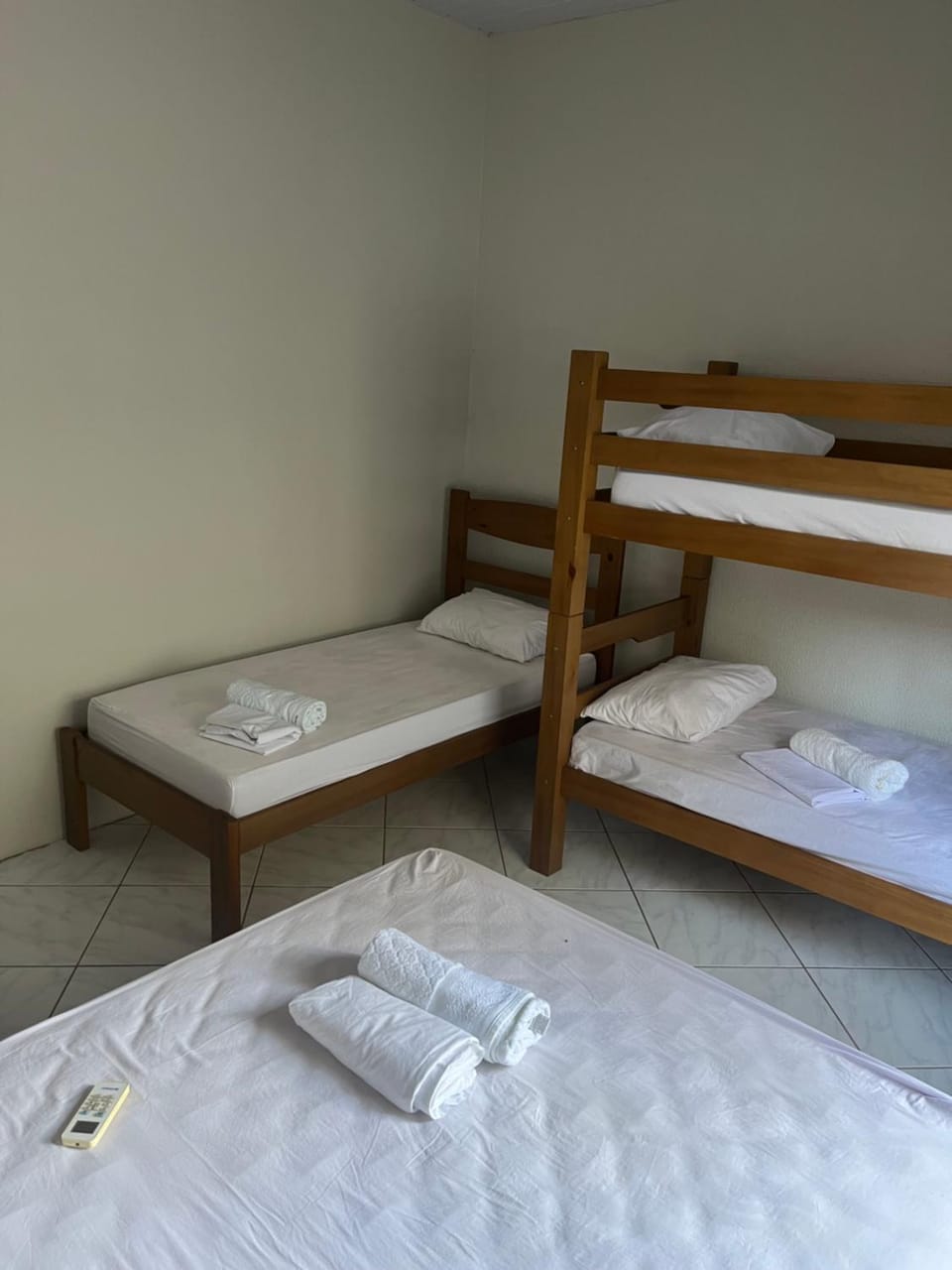 Bed, Photo of the whole room, Bedroom, bunk bed, towels