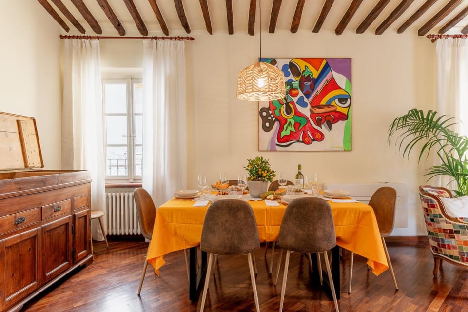 Living room, Dining area