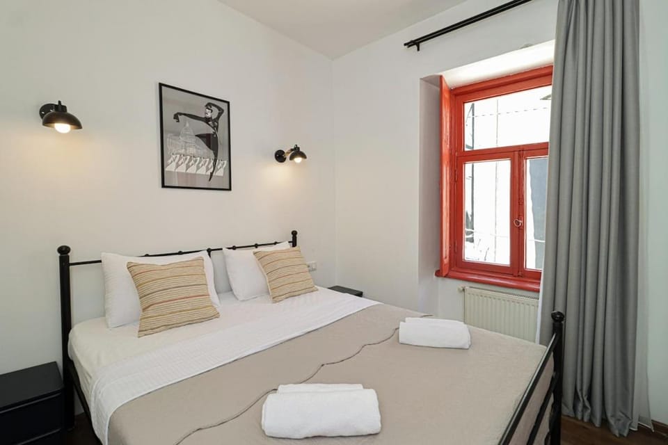 Unique Modern 1 BR Apt in Tbilisi By Wehost Apartment in Tbilisi, Georgia