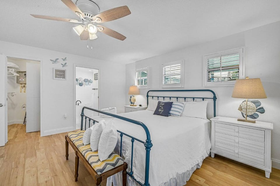Manatee Cottage House in Bradenton