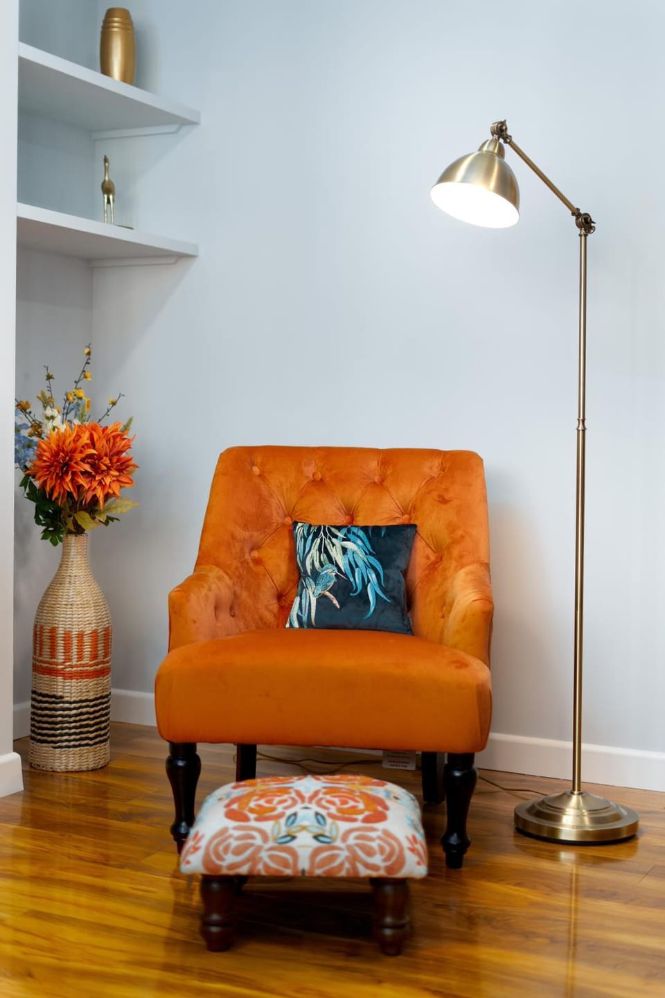 Living room, Seating area