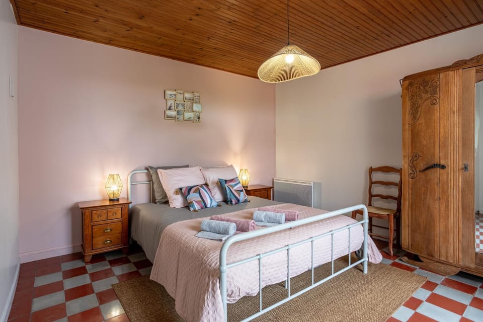 Living room, Bedroom