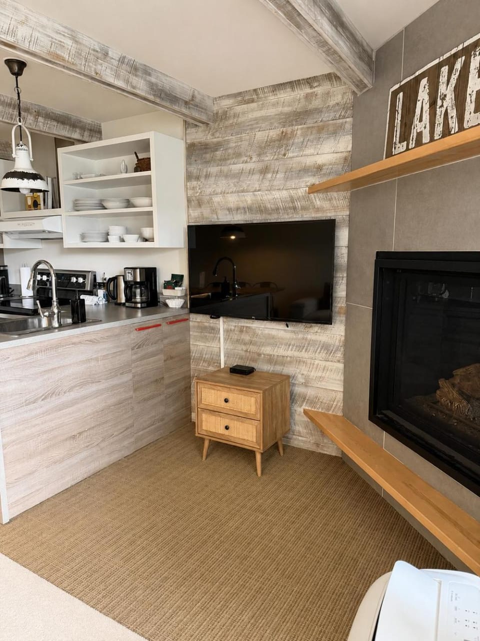 Renovated 1 bedroom with Views of Mont-Tremblant House in Mont-Tremblant