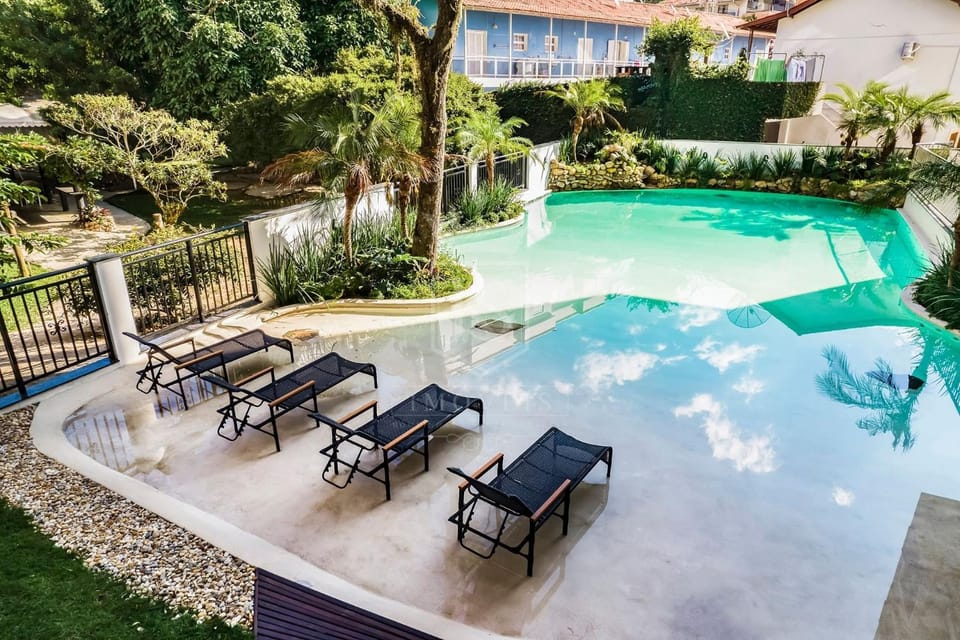 A07 - Apartamento 301 Bloco 3 - Waldgarten - 50m do mar - Condomínio de alto padrão com piscina e academia. Apartment in Bombinhas