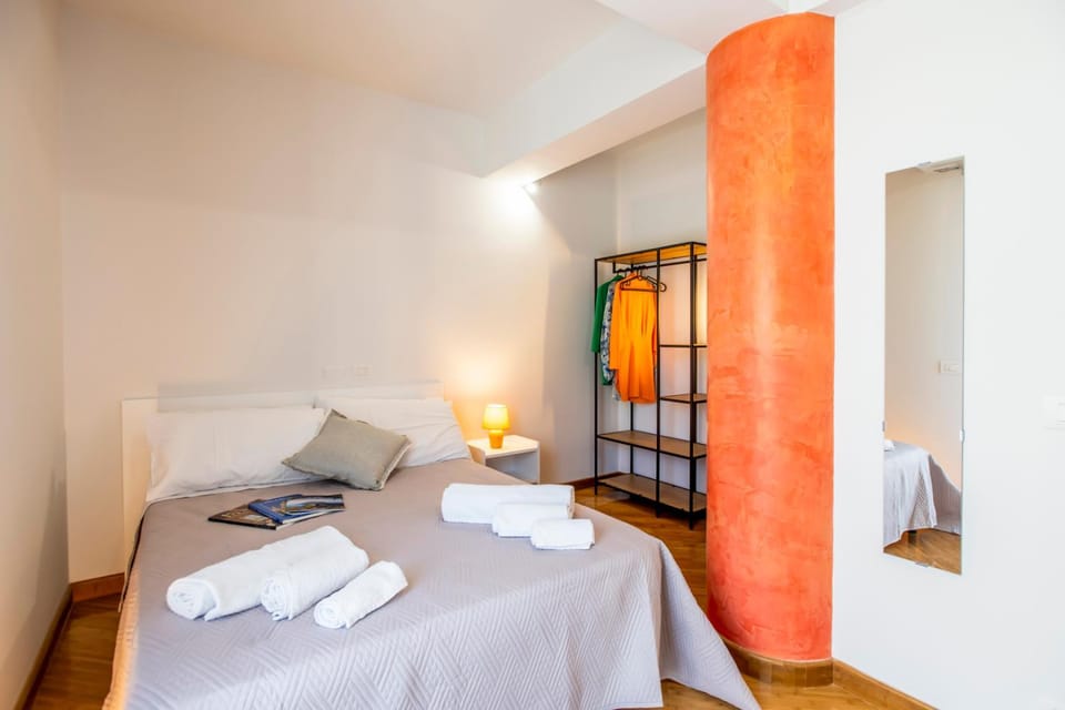 Bed, Photo of the whole room, Bedroom, towels, wardrobe