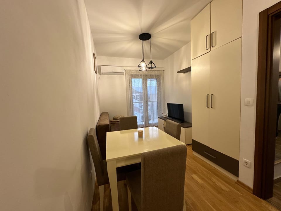 Jovana Apartments 2 Apartment in Budva