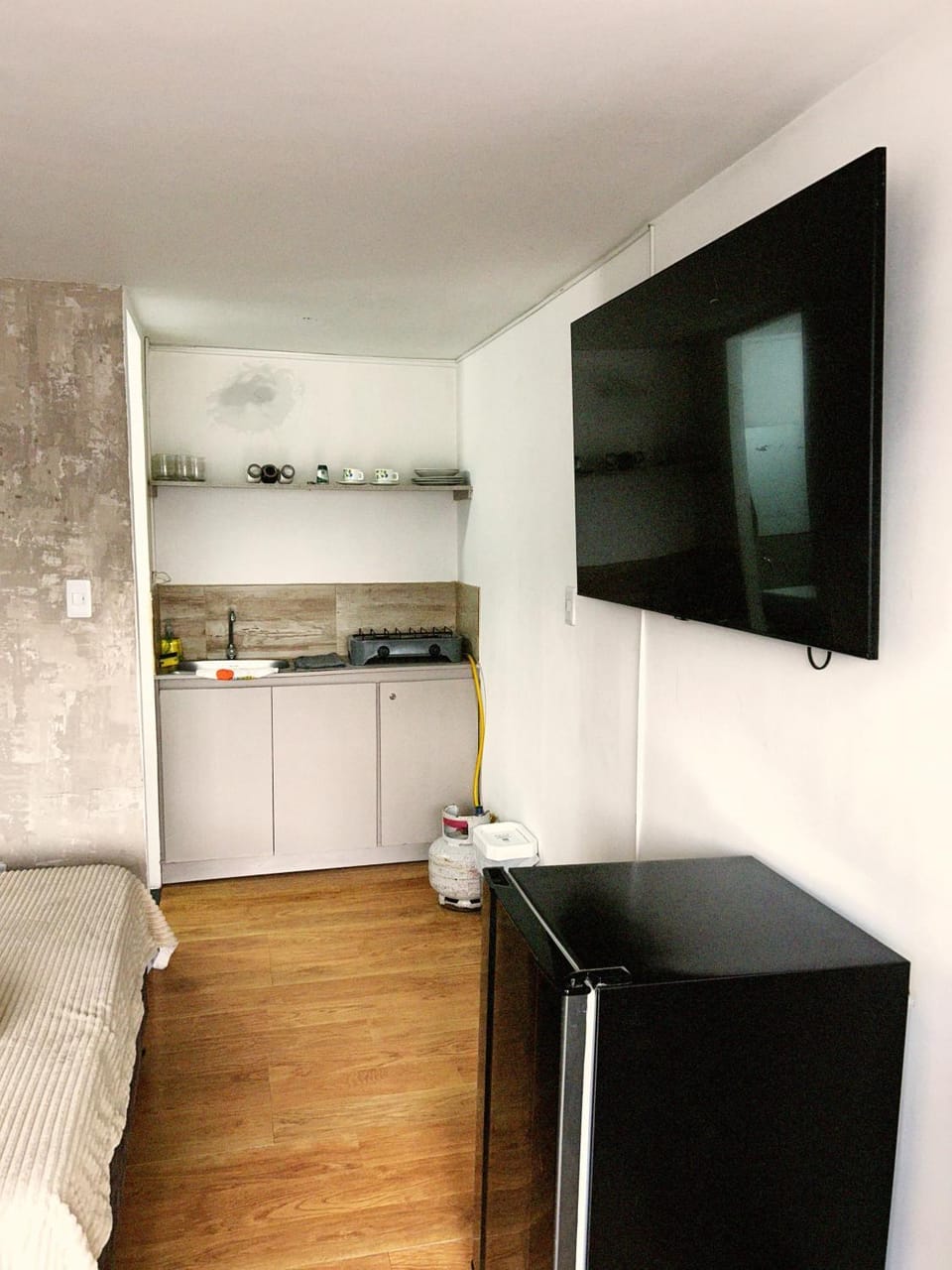 TV and multimedia, Kitchen or kitchenette