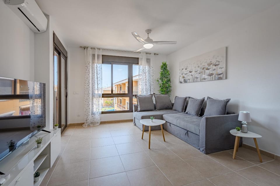 TV and multimedia, Dining area, air conditioner