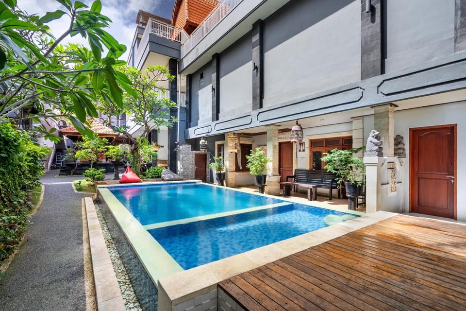 Property building, Swimming pool
